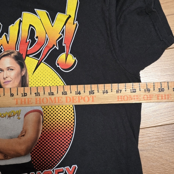 WWE 2018 Rowdy! Ronda Rousey Ripple Junction Black T-Shirt Tee Unisex Size M - Picture 4 of 6